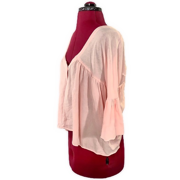 ๐HP๐๐ทNWT ๐ธFREE PEOPLE Sweet Little Button Tee - Picture 3 of 8